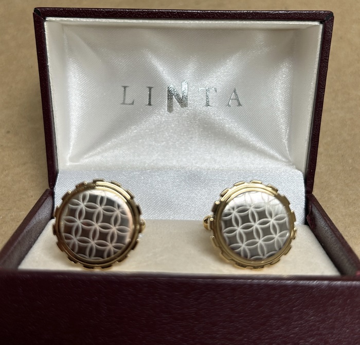 Manžetové gombíky